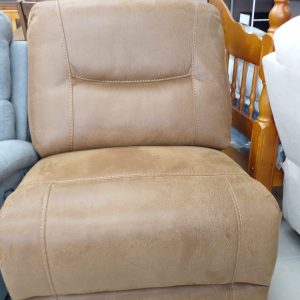 BROWN LEATHER CHAIR