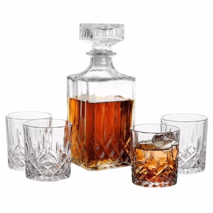 RCR Cristalleria Italiana Opera 7-piece whisky set
